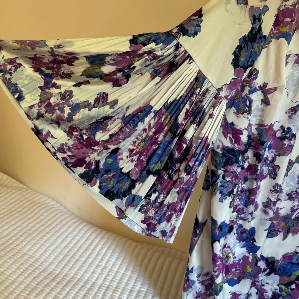 The Limited Blue and Purple Floral Dress - Picture 2 of 7